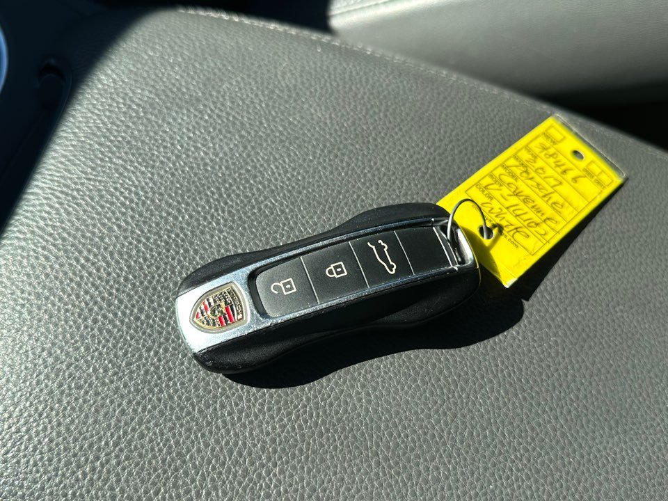 Porsche Cayenne photo 24