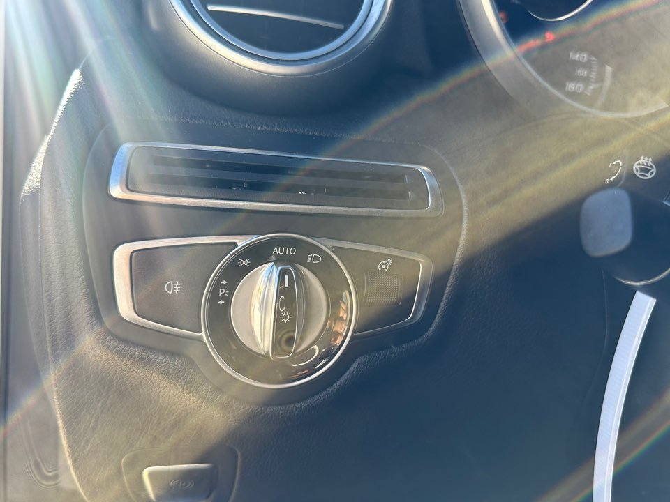 Mercedes-Benz C-Class photo 14