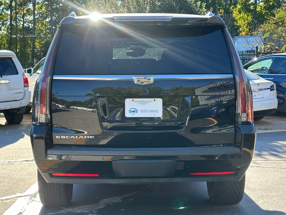 Cadillac Escalade photo 8