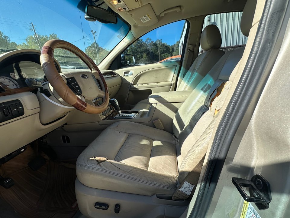 Ford Five Hundred photo 13