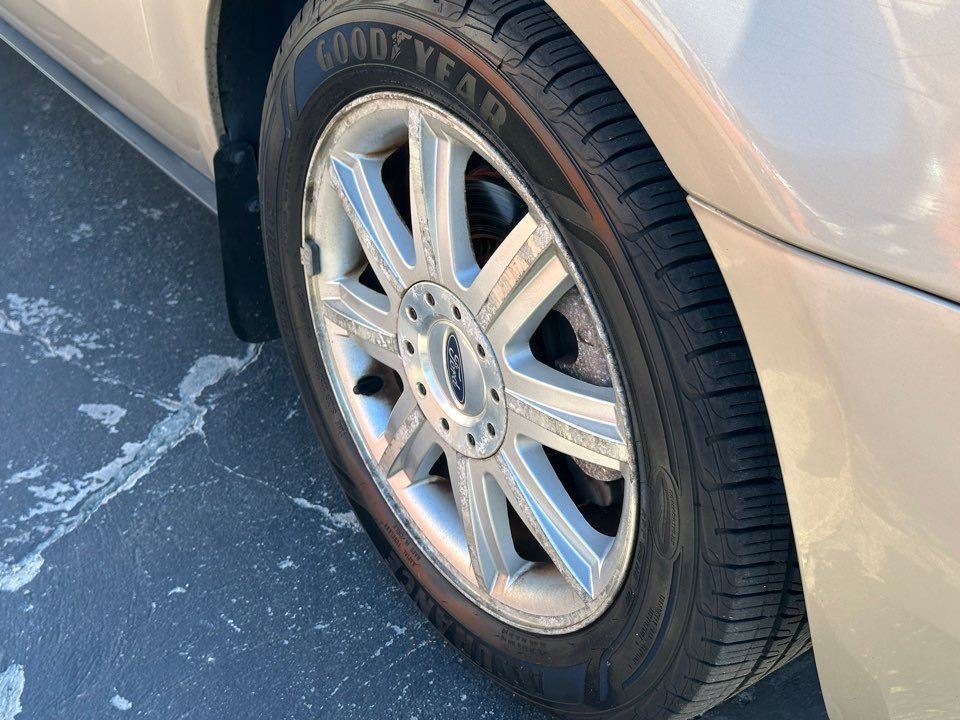 Ford Five Hundred photo 5