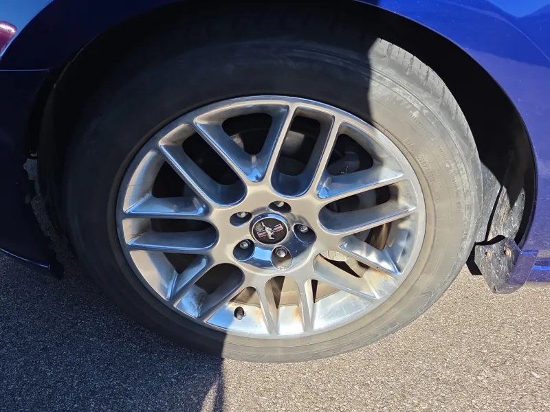 Ford Mustang photo 8