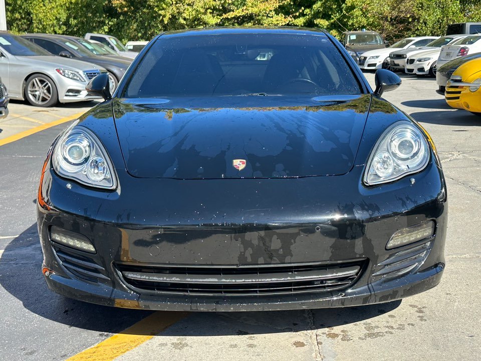 Porsche Panamera photo 2