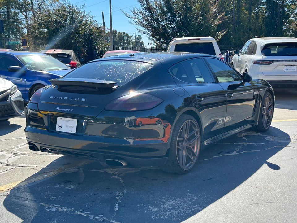 Porsche Panamera photo 7
