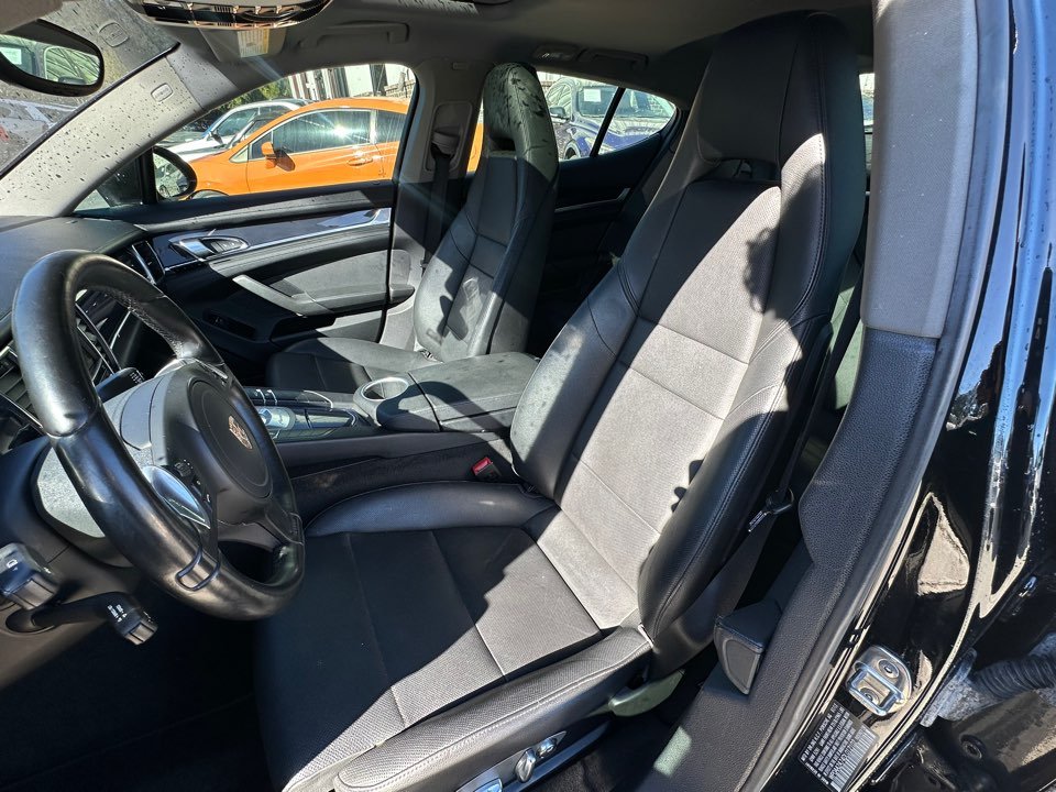 Porsche Panamera photo 15