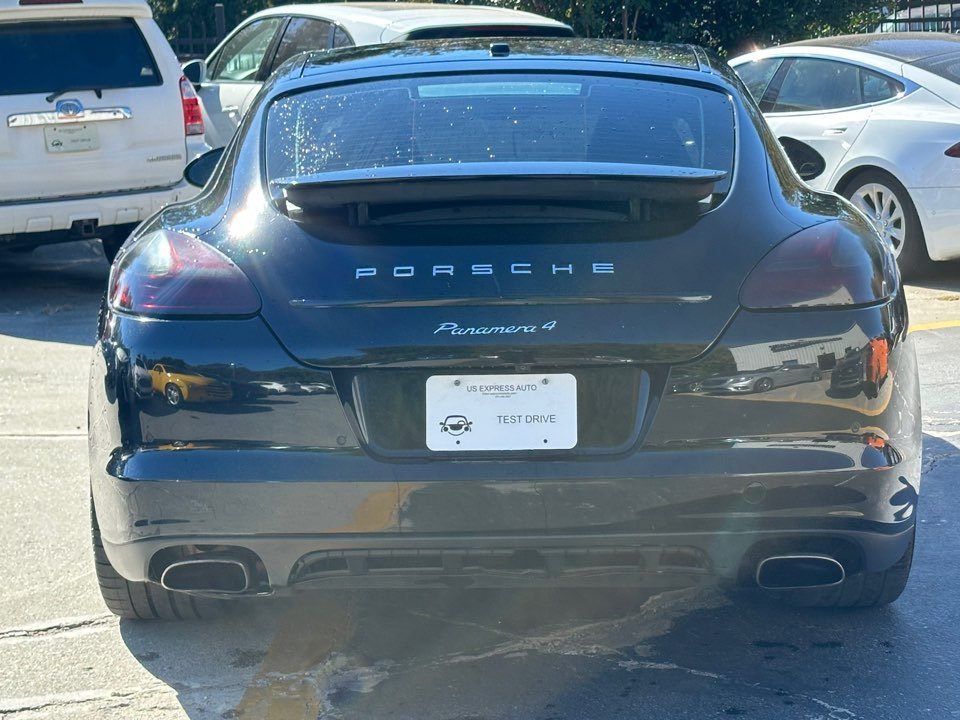 Porsche Panamera photo 8