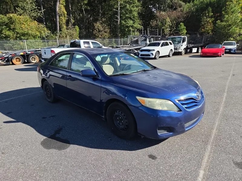 Toyota Camry photo 3