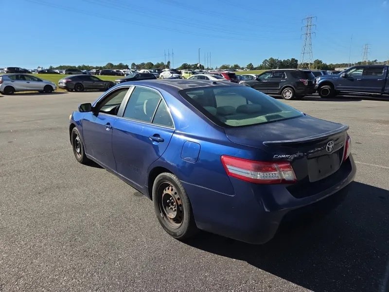 Toyota Camry photo 4