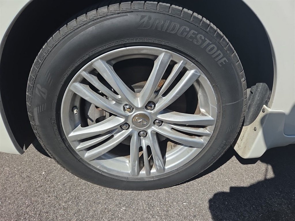 Infiniti G37 photo 9