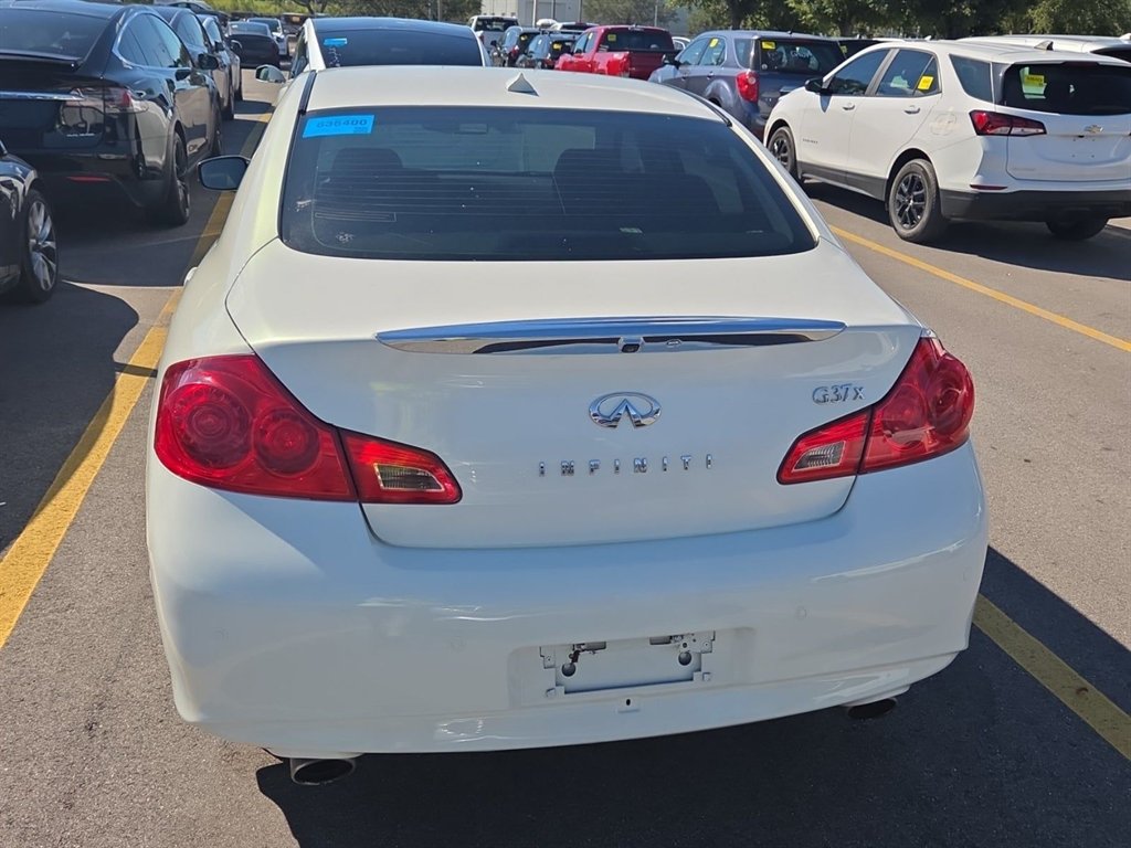 Infiniti G37 photo 5