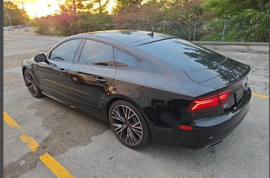 Audi A7 photo 2