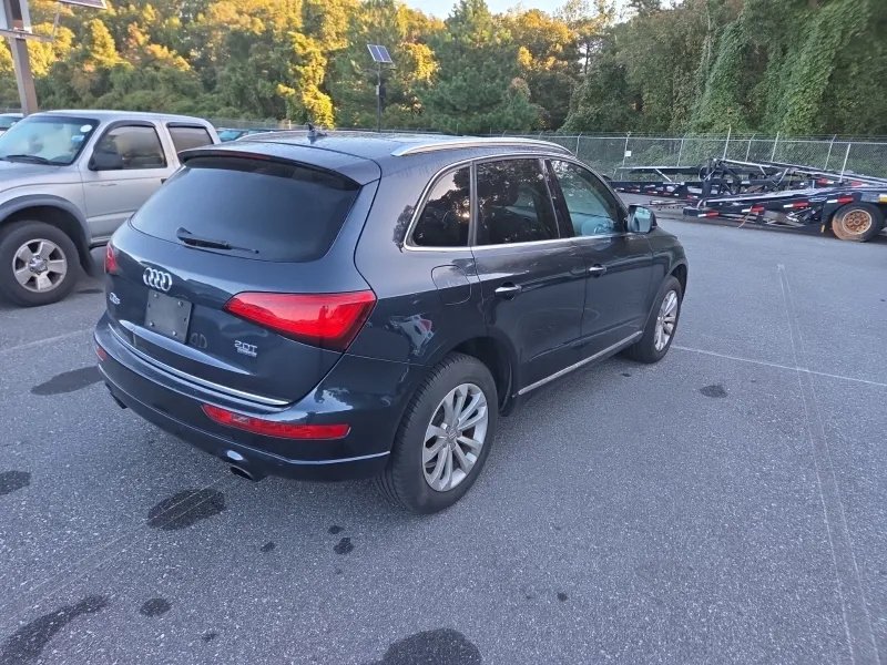 Audi Q5 photo 8
